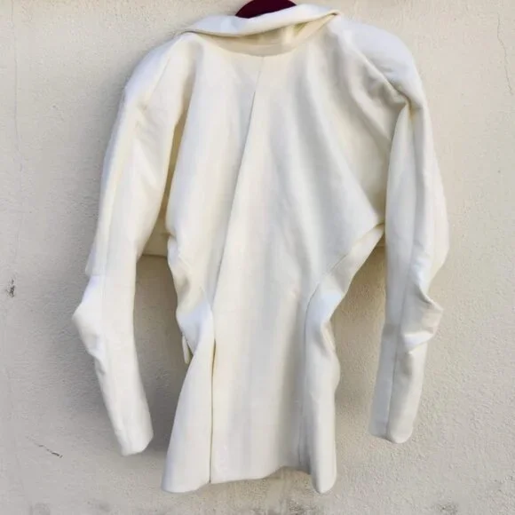 NONCHALANT Exaggerated Shoulder Leah Blazer